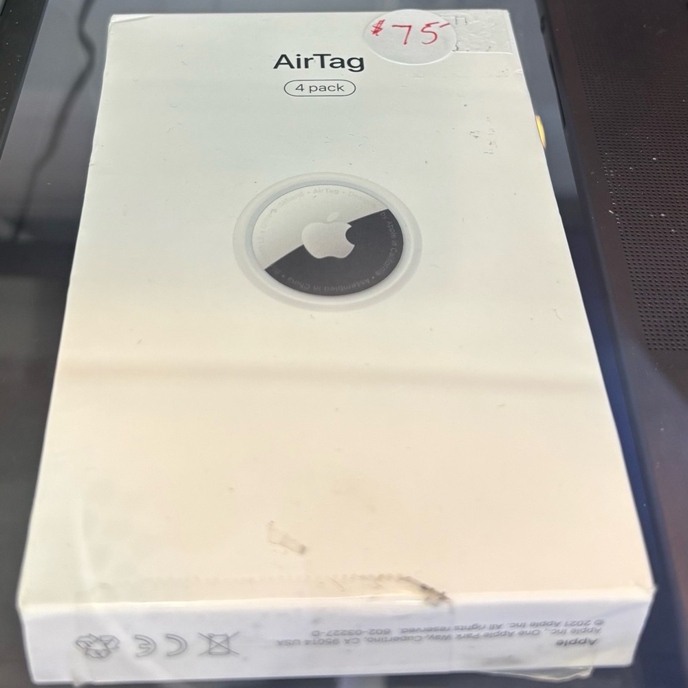 Apple AirTag 4-Pack — White and Silver Packaging